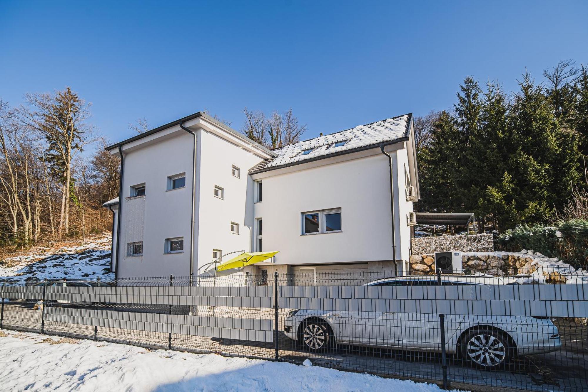Apartments Rozalija Preddvor Oda fotoğraf